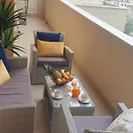 Jass Next To Mall Of Apartmán *