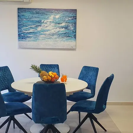 Jass Next To Mall Of * Split