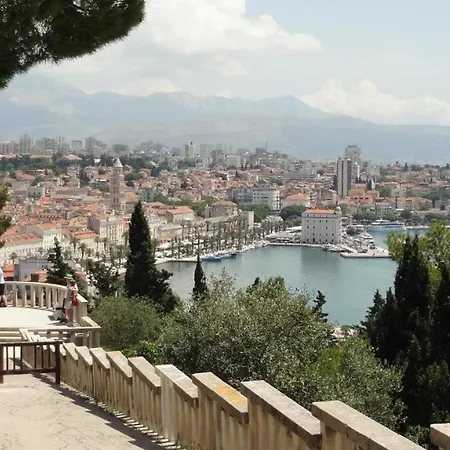 Jass Next To Mall Of Apartamento *