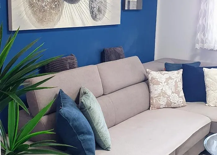 Jass Next To Mall Of Apartmán *